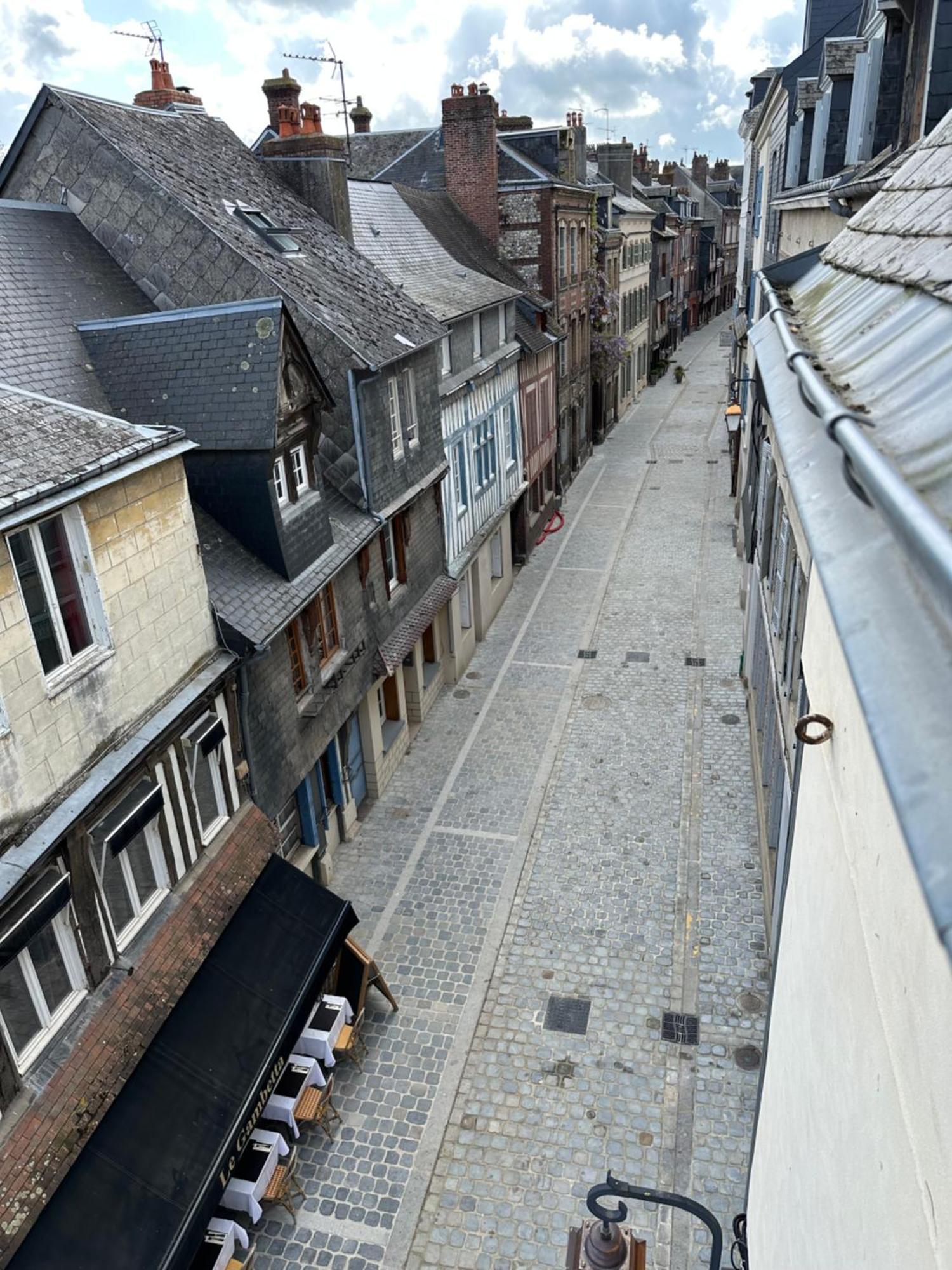Nid D'Amour Sous Les Toits ! Honfleur Eksteriør billede